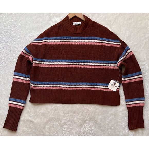 NWT Arizona Juniors Womens Turtleneck Long Sleeve Striped Pullover Sweater - Picture 3 of 12